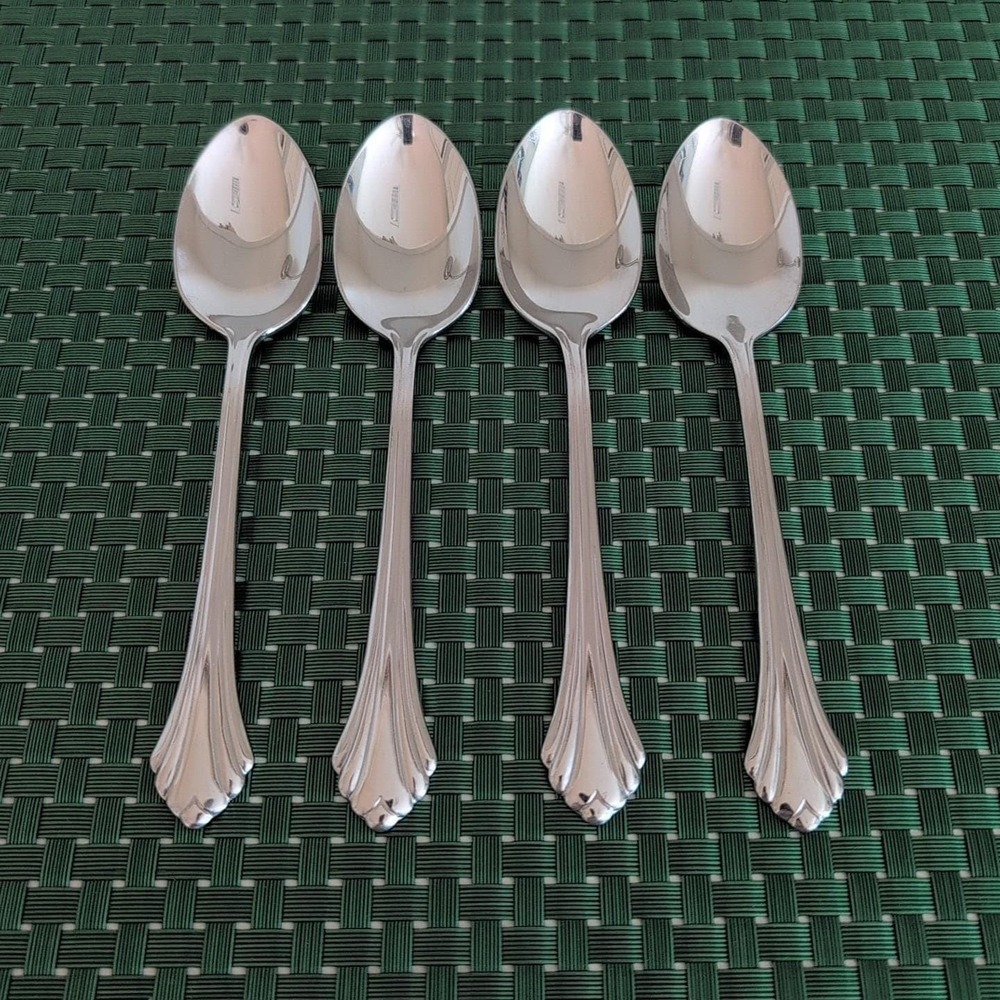 Oneida BANCROFT Teaspoons Set Lot of 4 Stainless Flare Tip Ridged Glossy USA Vtg